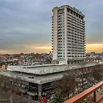 プラザ ホテル 3*