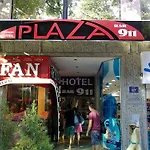プラザ ホテル 3*