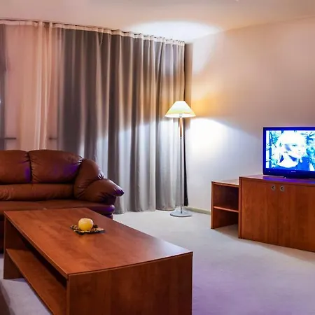 Plaza Hotel 3*