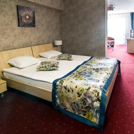 Plaza 3* Varna