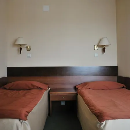 Hotel Plaza Warna