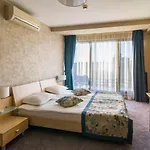 Plaza 3* Varna