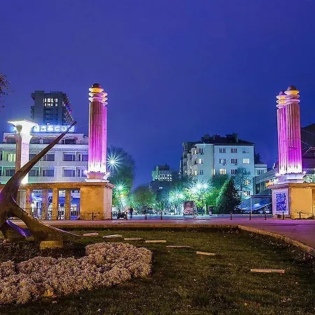 Отель Plaza 3*
