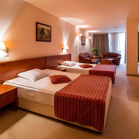 Plaza 3* Varna