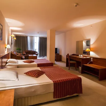 Hotel Plaza