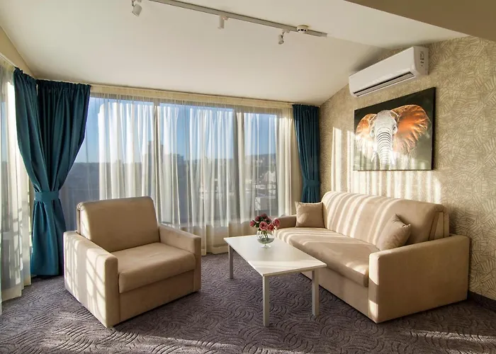 プラザ ヴァルナ